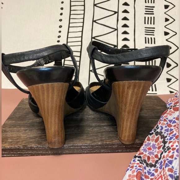 Like New, KENNETH COLE REACTION Heels Size 7 WEDGE DRESS FORMAL 👗 LEATHER BLACK - Picture 5 of 7